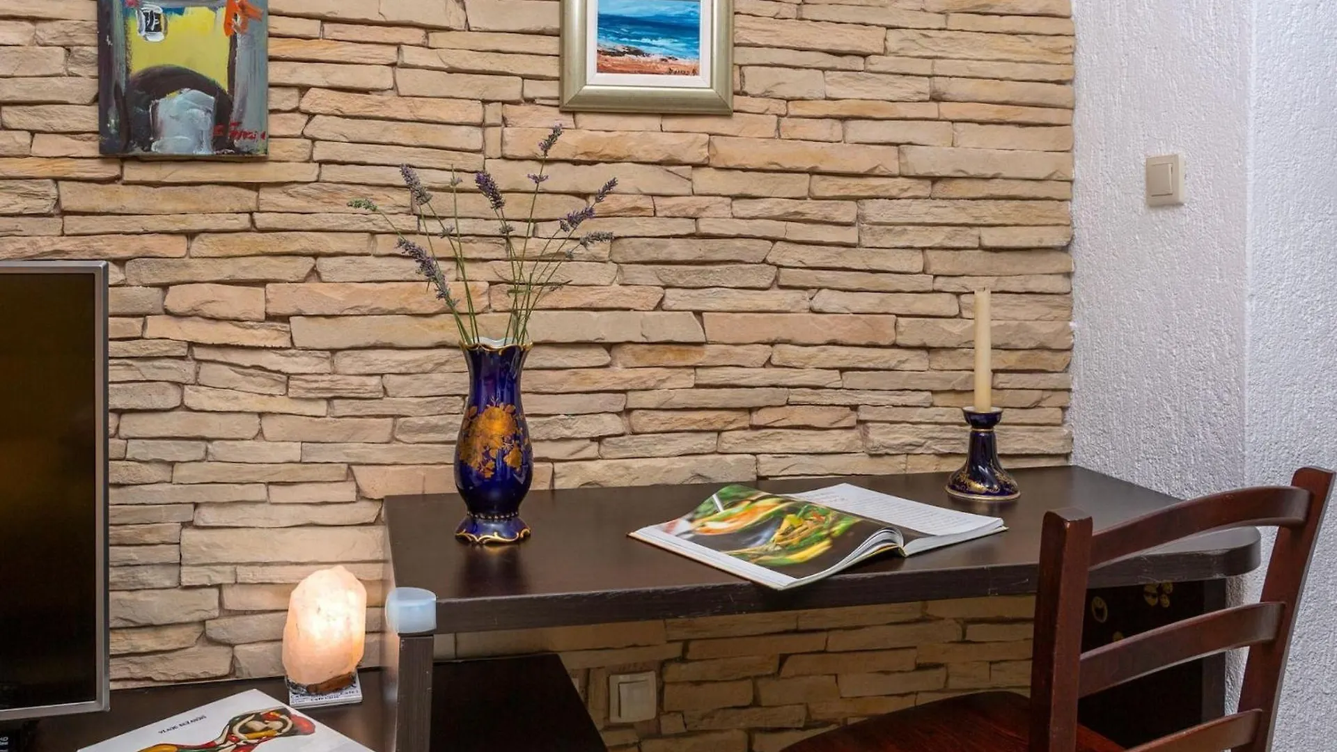 1 Bedroom Apartment With Terrace Njivice