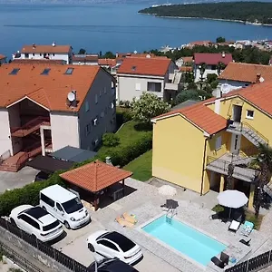 Tom's House Apartment